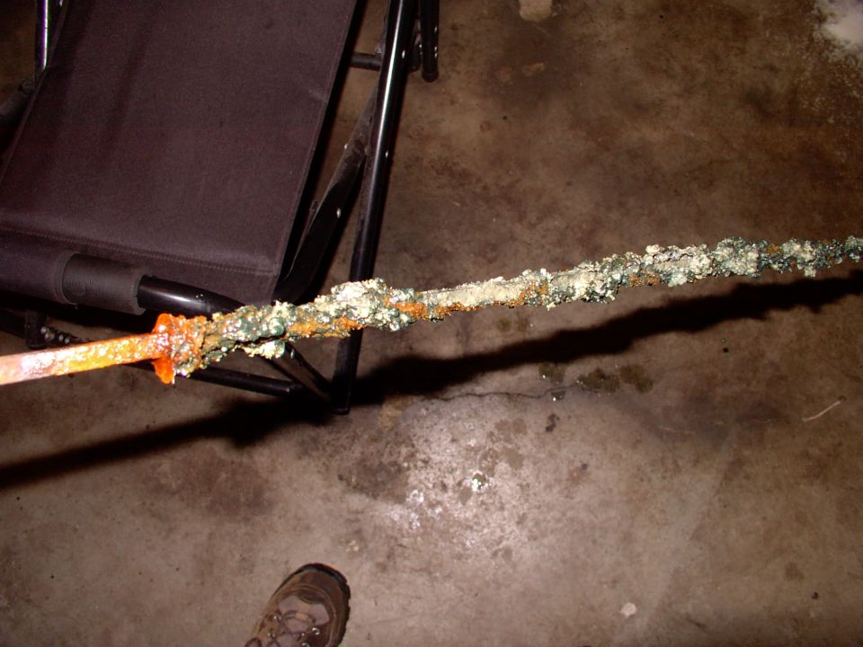 The positive clamp goes on the sacrificial rod, that gets dipped in the water. It gest this much build up on it, every 6 hours. Shows how much rust is coming off the manifold.