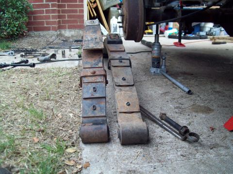 1996 Ford Bronco - lift spring next to stock spring