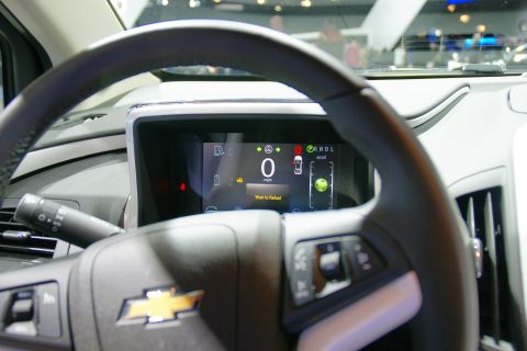 1993 Ford Taurus - The digital display shows vehicle information and a 'Wait to Refuel' prompt.