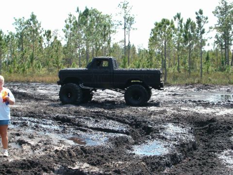 1991 Ford Bronco - Poor quality pic, sweet quality truck.