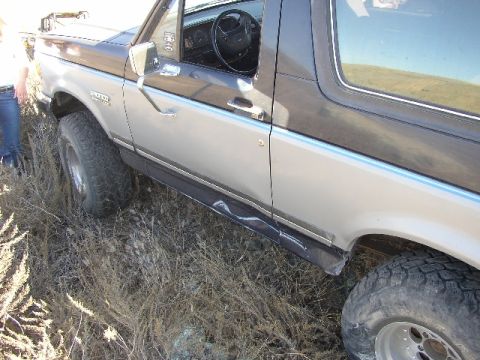 1989 Ford Bronco - time for sliders