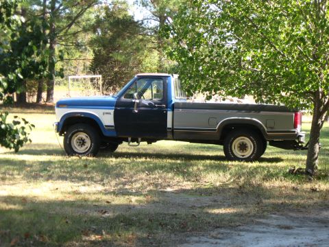 1985 Ford F-250 photo