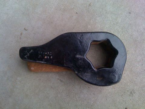 2005 Dodge 1500 - New key on top of old key