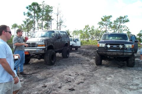 1995 Ford Bronco - mike (w/ corona light) and jer (w/ camera)