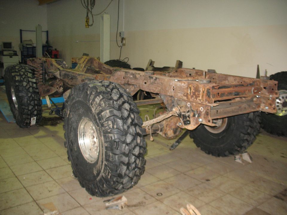 1992 Ford Bronco “Rhinoceros”