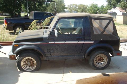 1986 Suzuki Samurai photo