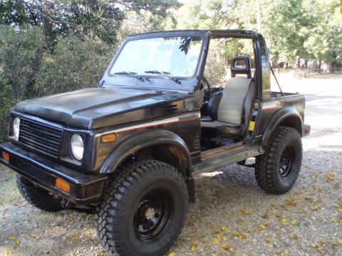 1986 Suzuki Samurai photo