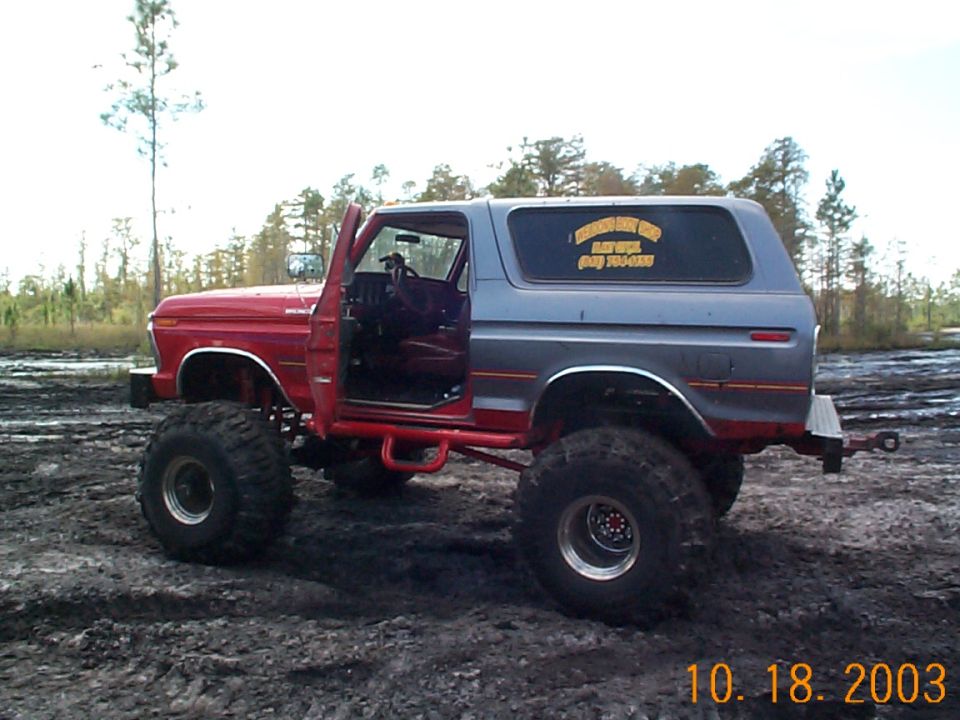 Big block, bottle fed '78 or '79, this was a sled truck. Really, really nasty.