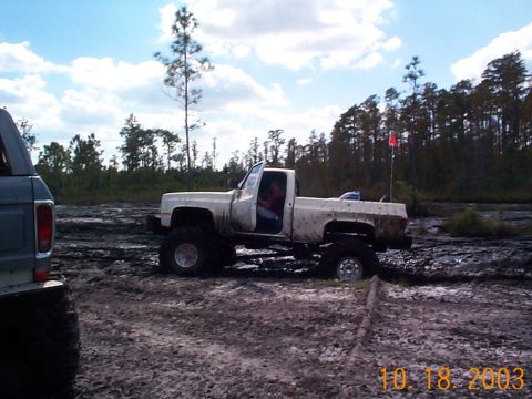 1992 Ford Bronco - Bottle fed Chevy at the first big mud hole, most of these big guys weree running at least 40's.
