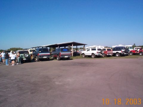 1992 Ford Bronco - Most of the FullSizeBronco Club group at the main camp at about 10:30.