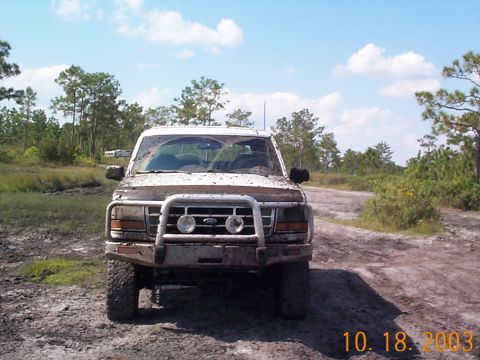 1992 Ford Bronco - Just a picture from the front, got a little muddy here.