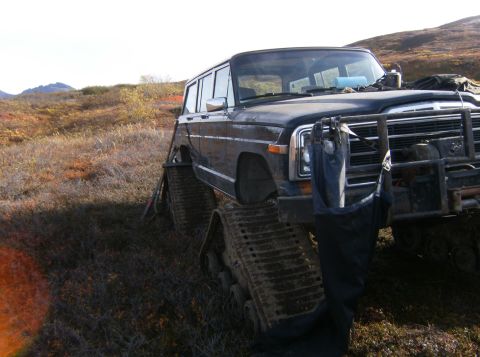 2000 Ford E350 - This Jeep Cherokee has been modified with tracks for off-road use in rough terrain.