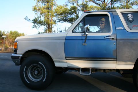 1982 Ford Bronco - This Ford Bronco appears to be from the late 1980s, not 1982.