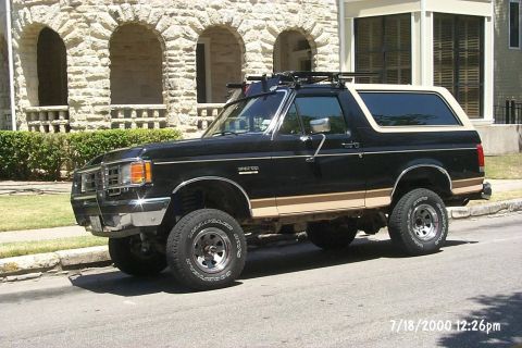 1988 Ford Bronco - 6" Stage II Suspension Lift with xtended radius arms.....and 31" Goodyears