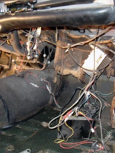 1969 Volvo P1800 - Some self proclaimed electrician's handiwork- gotta go