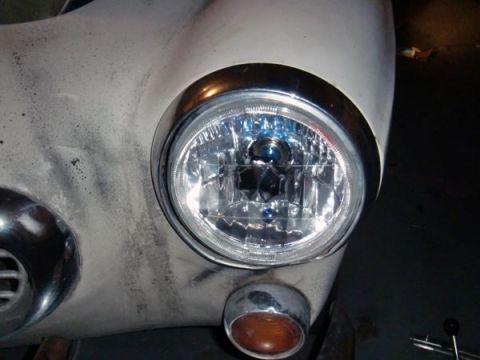 1969 Volvo P1800 - New headlights