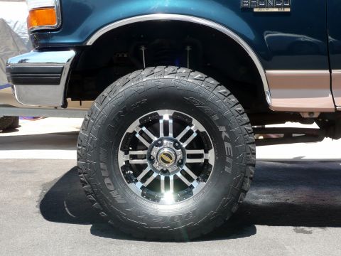 1995 Ford Bronco photo