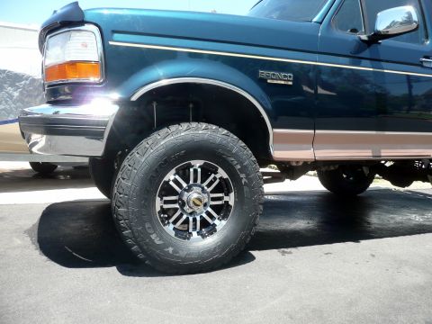 1995 Ford Bronco photo