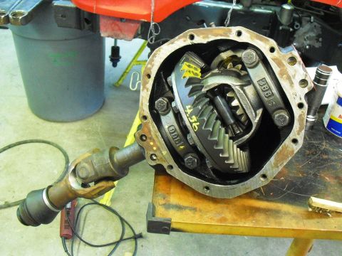 1986 Ford Bronco - Differential housing with gears, marked with "4.56" ratio.