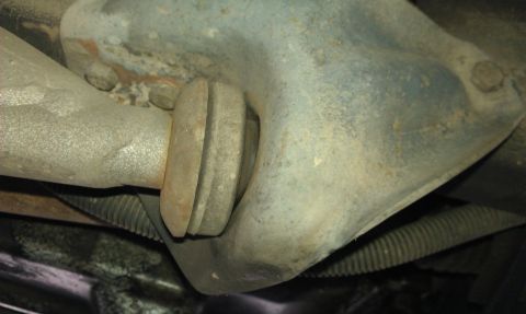 1992 Ford F-150 - After running through all of the suspension trying to find out why a was getting a bad shaking from the front end I determined the radius a…