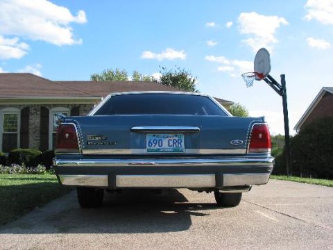 1988 Ford Crown Victoria - There it is from the back.