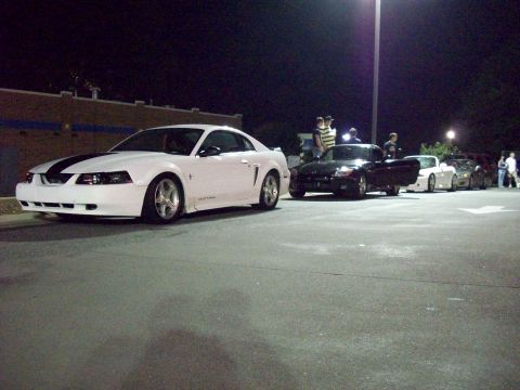 2000 Ford Mustang photo