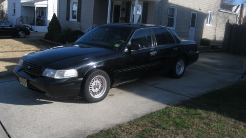 1999 Ford Crown Victoria photo