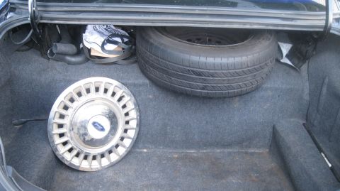 1999 Ford Crown Victoria photo