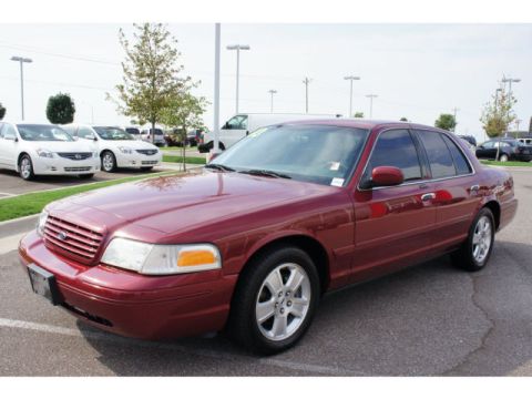 2003 Ford Crown Victoria photo