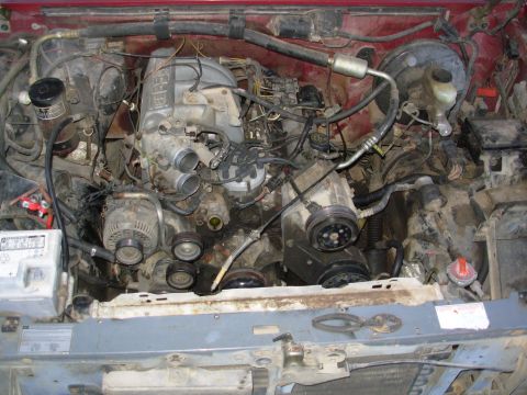 1983 Ford Bronco - Since Winter is coming, & I don't know how old it is, I dumped the coolant. The fan came off surprisingly easily. I'm hoping to salvage the…