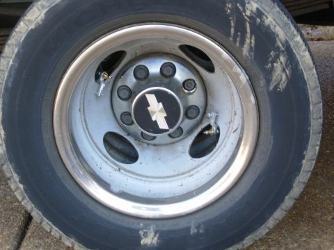 1997 Chevrolet Silverado 3500 - Two pairs make it even easier to set tire pressures, and keep the wheels balanced.