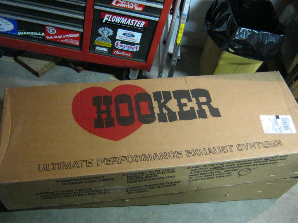 Cardboard box for Hooker Ultimate Performance Exhaust Systems, showing the Hooker logo and product details