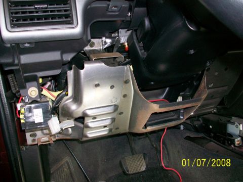 2000 Isuzu Vehicross - Exposed wiring and metal components are visible under the dashboard of a car, with a date stamp indicating January 7, 2008.