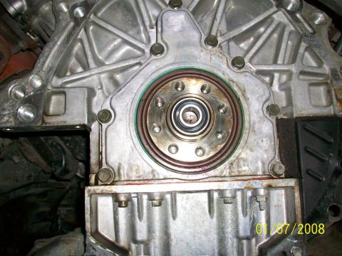 2000 Isuzu Vehicross - Engine crankshaft seal and flywheel housing detail, dated 01/07/2008.