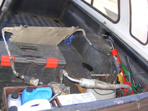 1983 Ford Bronco - There's still some pressure in this old R12 system, so I'll take it to a shop with a recovery machine and let them have the (expensive) ref…