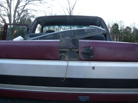 1983 Ford Bronco - I got it in just the right spot, and found why the motor didn't respond: the wires were cut, spliced, and ripped loose. Fortunately, that m…