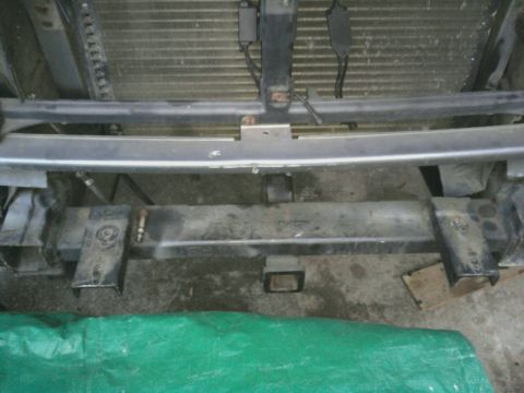 1995 Ford Bronco - Front view of the 1995 Ford Bronco's bumper support and radiator assembly.