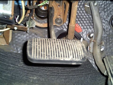 1991 Ford LTD Crown Victoria - Footwell, before modification.