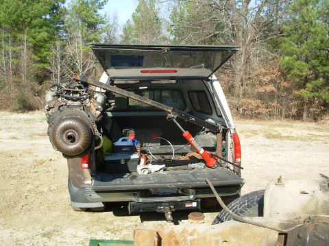 1997 Chevrolet Silverado 3500 - This was with the long boom swung straight to the side, which puts the most load on the bedwall & brace. There was some creaking from the c…