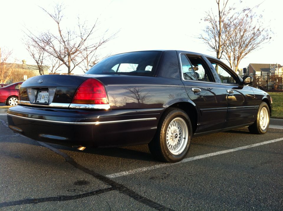 1999 Ford Crown Victoria in 2012
