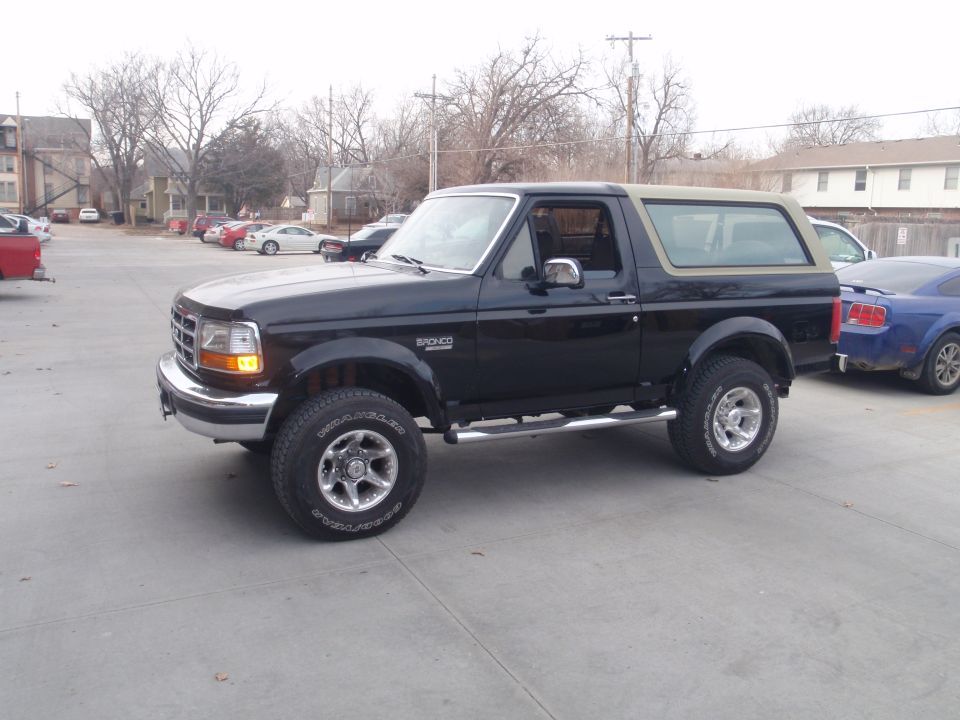 1994 Ford Bronco “Bettie”