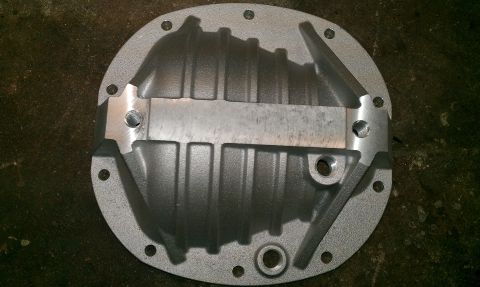 1999 Chevrolet Camaro - A differential cover is shown, not a 1999 Chevrolet Camaro.