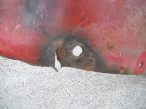 1954 Ford F-100 - 1-15-2012: No rust just another crack like the other fender.