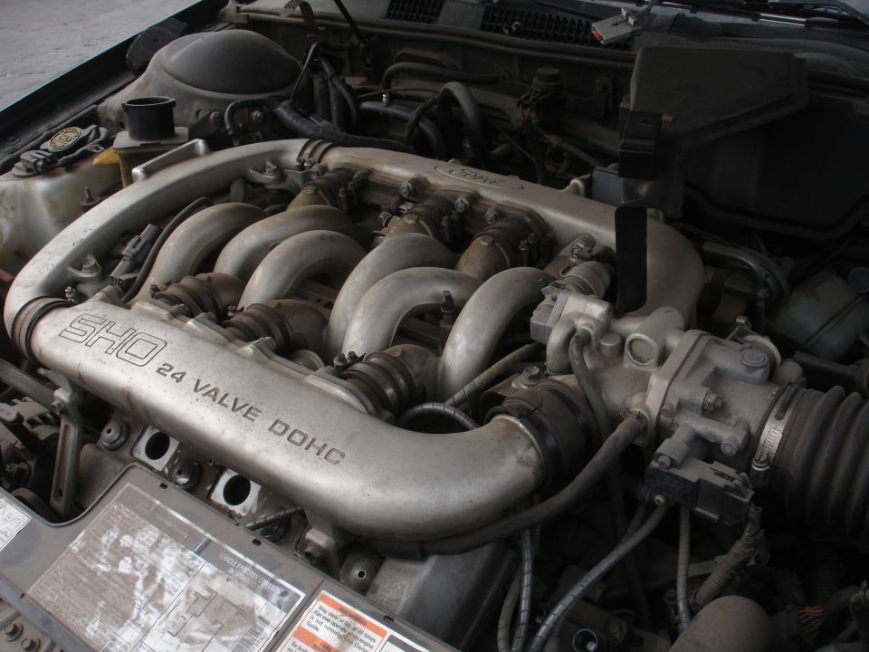 1993 Ford Taurus SHO 24 Valve DOHC engine
