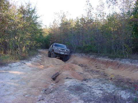 1986 Ford Bronco - more flex clydes ravine!