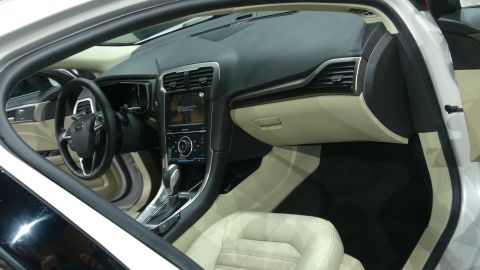 1993 Ford Taurus - Interior view of a modern car, highlighting the dashboard, steering wheel, and seating.