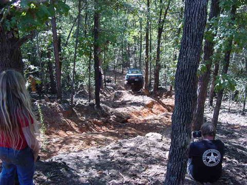 1986 Ford Bronco - blue thingy trying houston creek