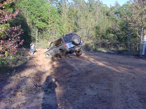 1986 Ford Bronco - clydes ravine begining