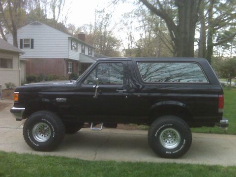 1987 Ford Bronco - At home base