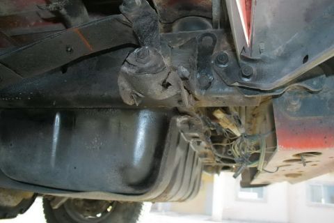 1995 Ford Bronco - ups, I think this should be replaced ASAP...